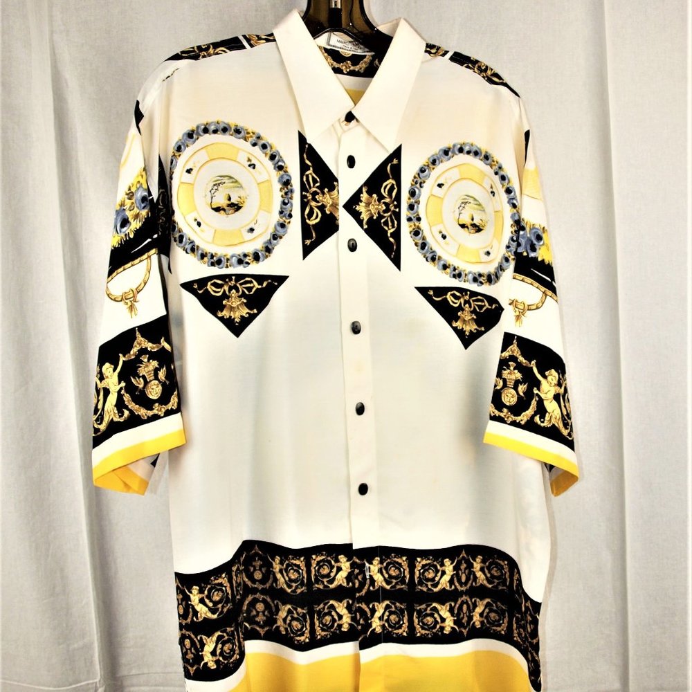 Yashi Yamamuri Men’s Button Down Short Sleeve Shirt L